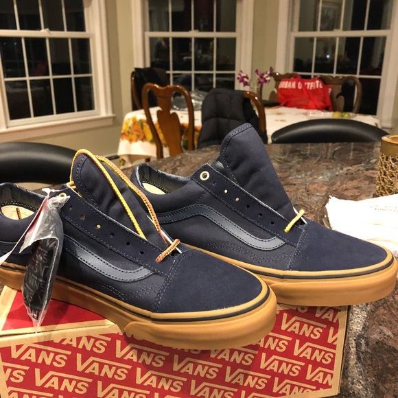 sky captain boot lace vans